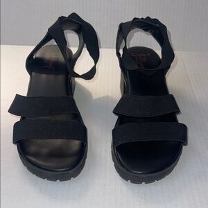 Jellypop Girls’ Black Block Heel Sandals Size 4M EUC